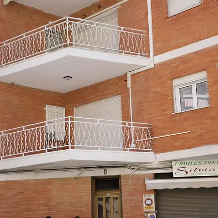 Apartamento En Pleno Centro De * Cambrils