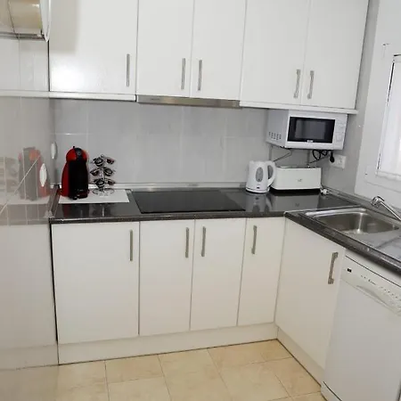 Apartamento En Pleno Centro De * Cambrils